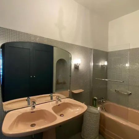 Grand T4 De Charme 公寓 Bagnères-de-Luchon